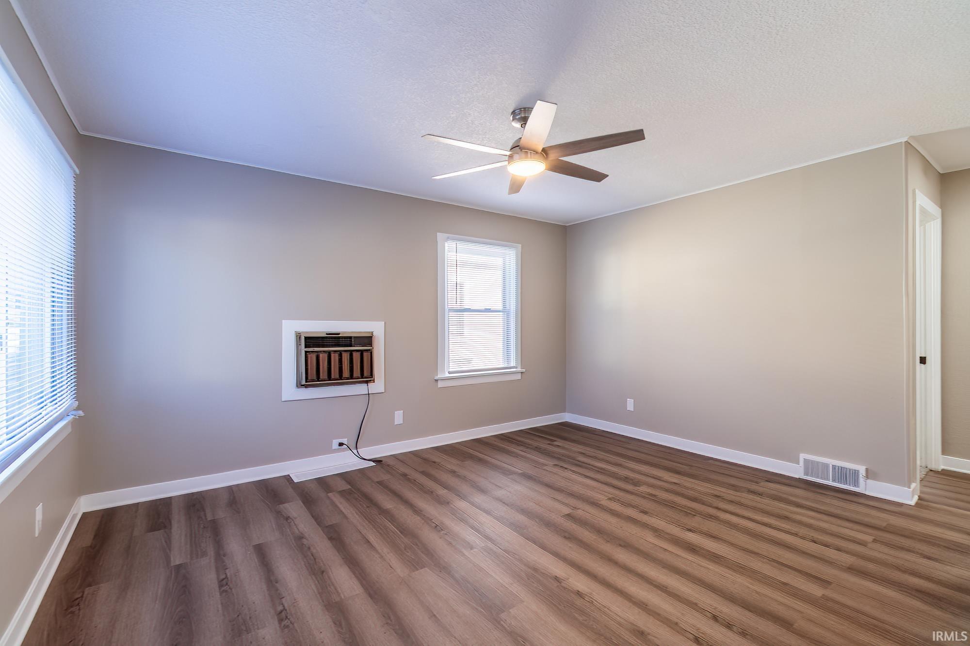 2049 Phenie Street Fort Wayne, IN 46802 - Photo 7 of 32