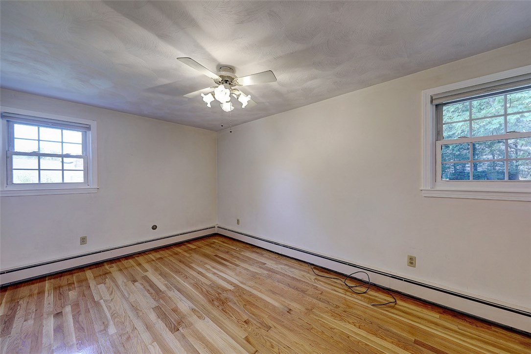 286 Lucille Street Woonsocket, RI 02895 - Photo 22 of 50