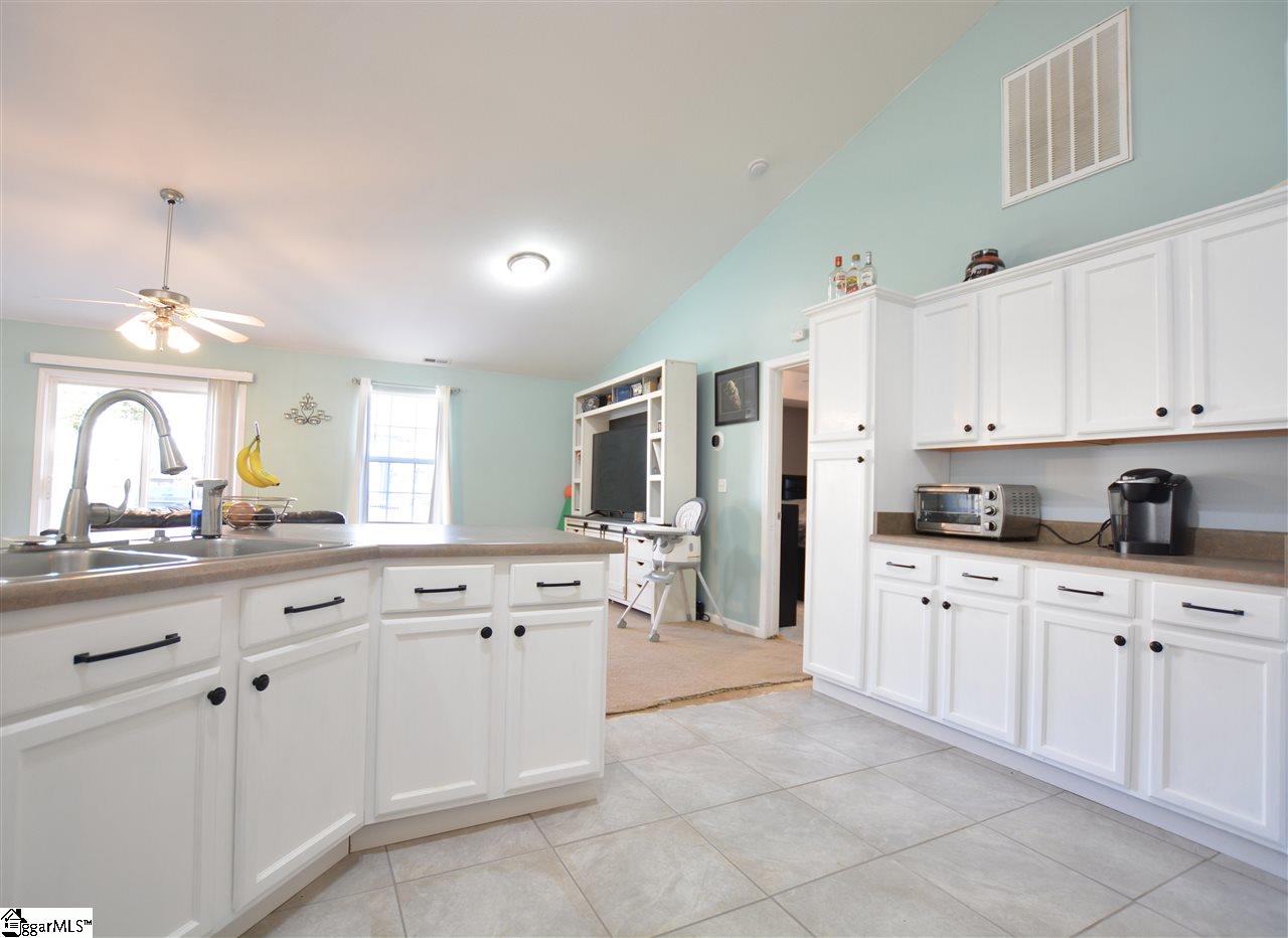 108 Pine Needle Road Piedmont, SC 29673 - Photo 12 of 17 Gallery Image 12
