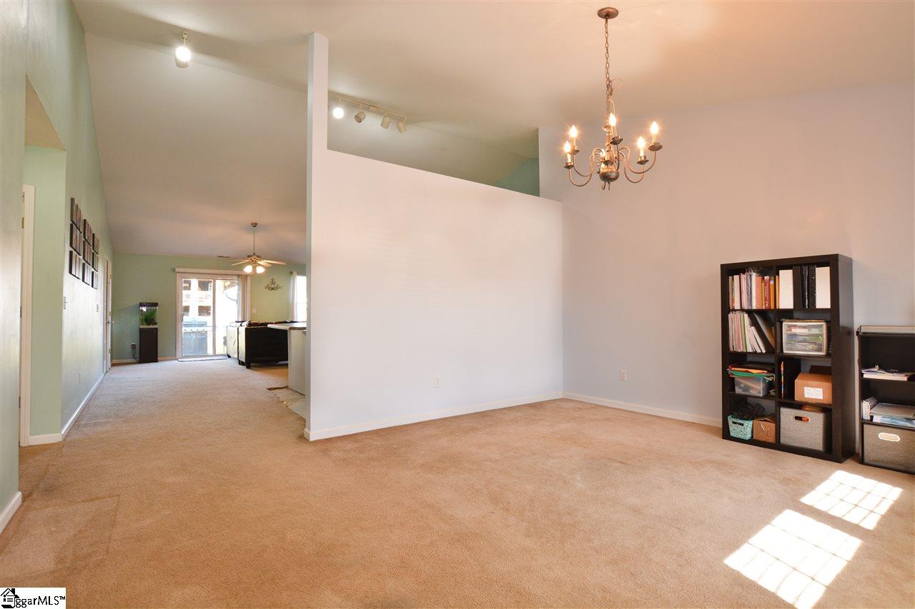 108 Pine Needle Road Piedmont, SC 29673 - Photo 4 of 17 Gallery Image 4