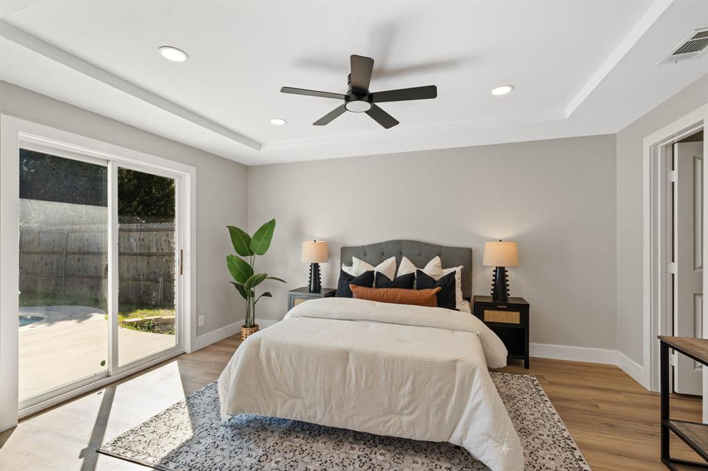 2912 Robindale Lane Grapevine, TX 76051 - Photo 17 of 29 Your Primary Retreat