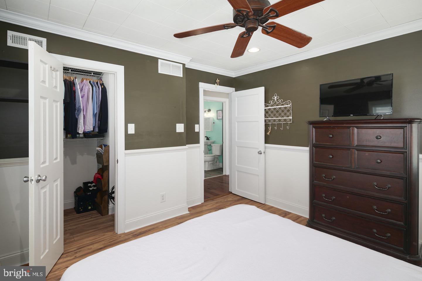 9228 Academy Road Philadelphia, PA 19114 - Photo 13 of 30 Bedroom 1- first floor