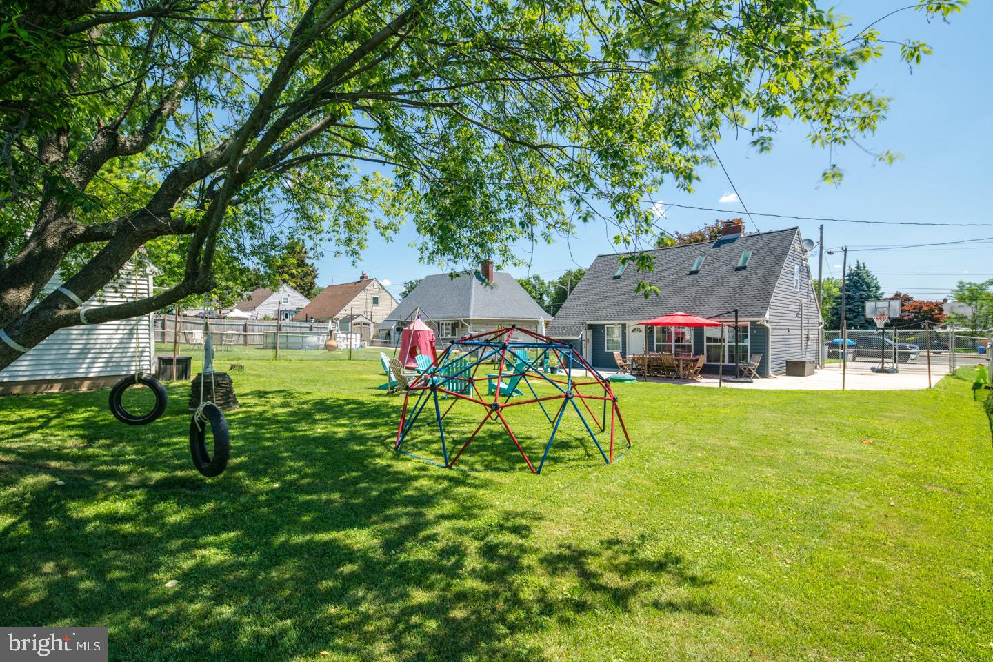 9228 Academy Road Philadelphia, PA 19114 - Photo 26 of 30 Huge backyard paradise