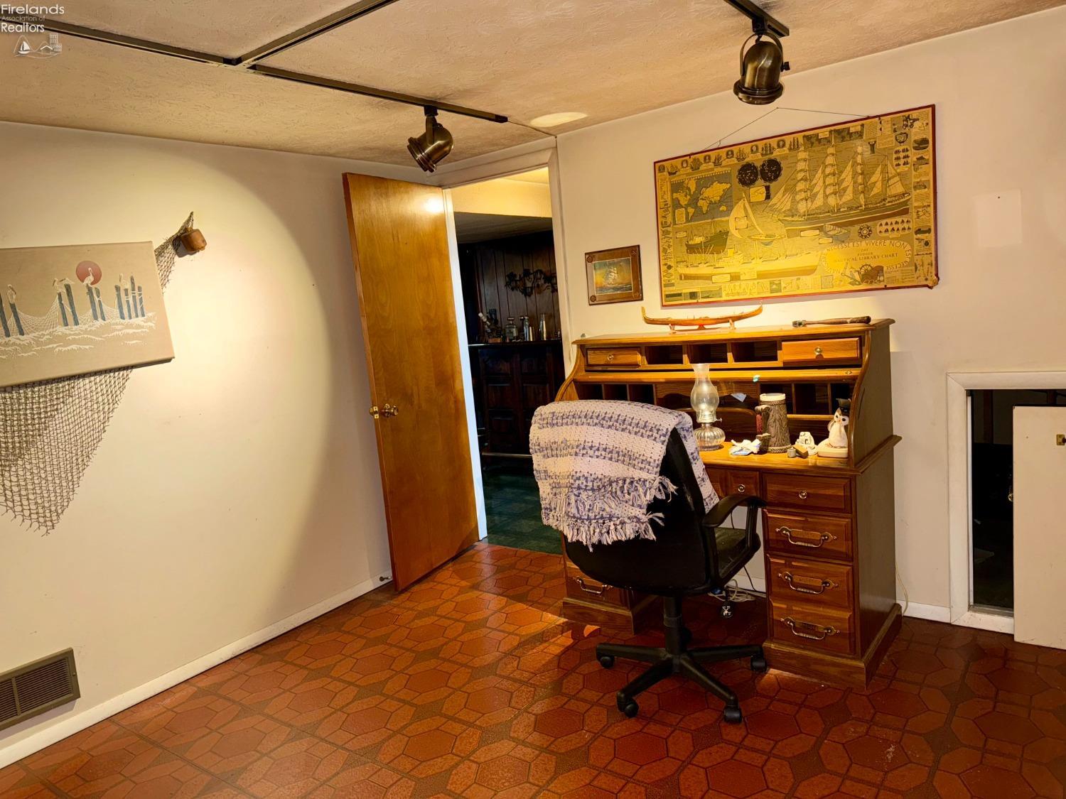 204 Rye Beach Road Huron, OH 44839 - Photo 25 of 50 Gallery Image 25