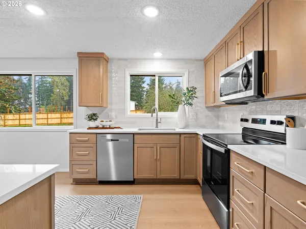 $849,900 | 17270 South Overlook Road, Oregon City, OR 97045