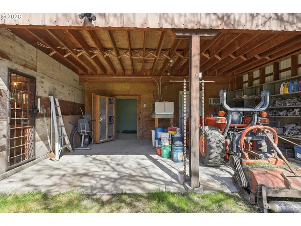 $1,100,000 | 3301 Wyeast Road, Hood River, OR 97031