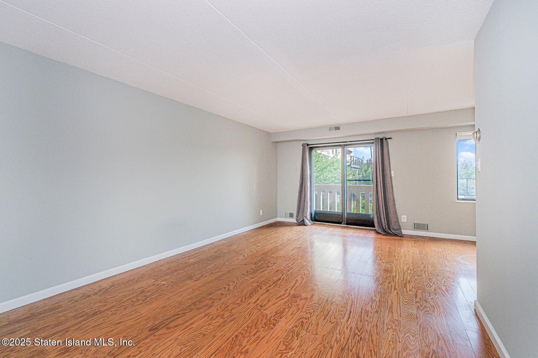 11 Windham Loop, Unit 2CC Staten Island, NY 10314 - Photo 18 of 23 cCYPswRA