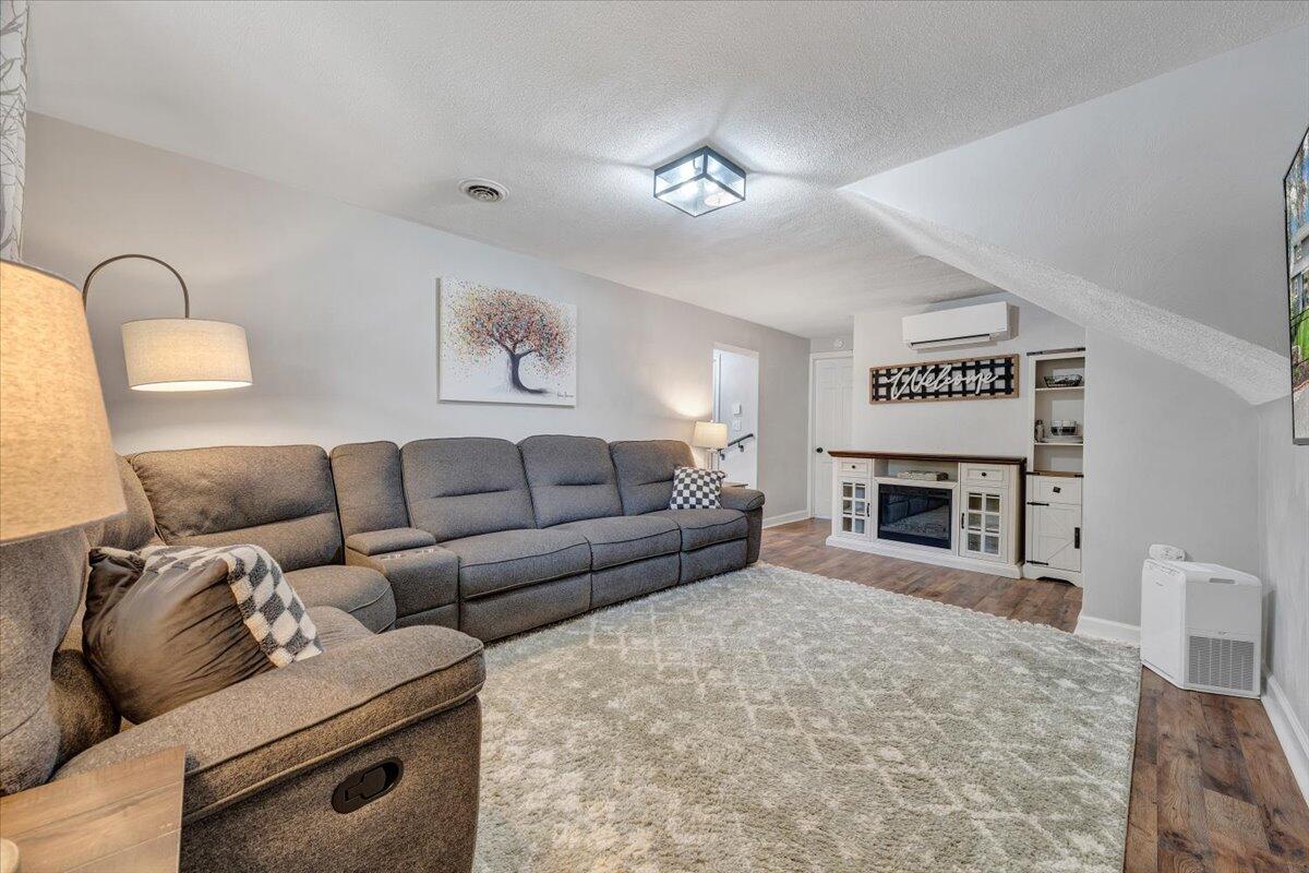 3522 Pinevale Road Roanoke, VA 24018 - Photo 49 of 95 054-MIB05202