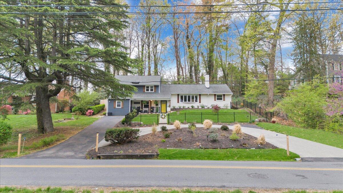 3522 Pinevale Road Roanoke, VA 24018 - Photo 87 of 95 094-DJI_20250410104742_0091_D