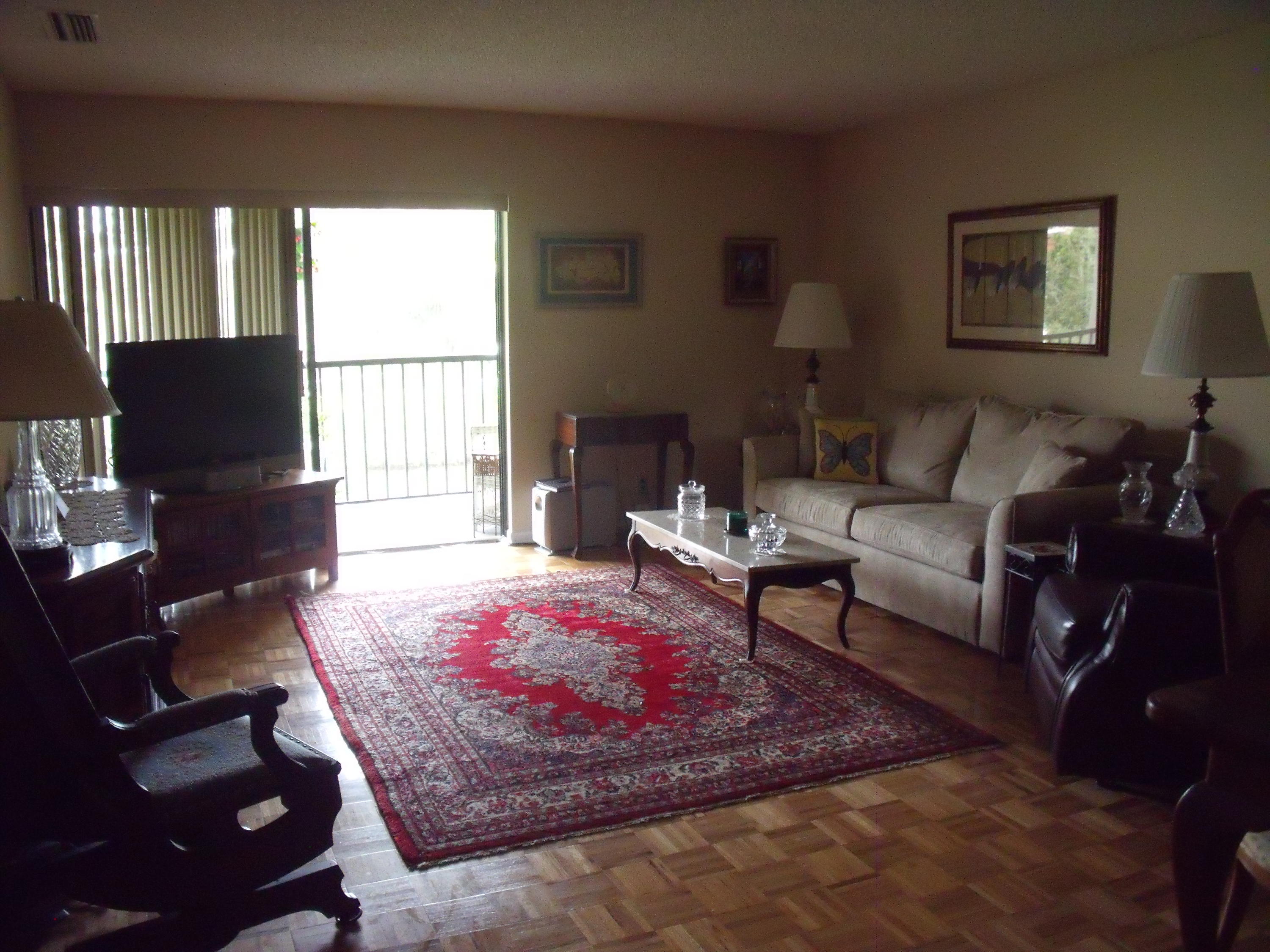 140 Northwest 70th Street, Unit 204 Boca Raton, FL 33487 - Photo 4 of 14 Livingrm