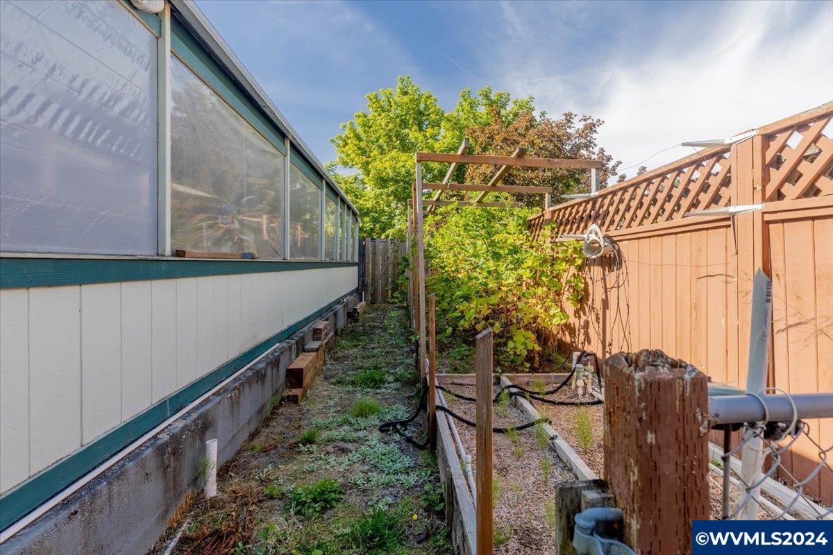 1602 Northeast Riverside Drive, Unit 32 McMinnville, OR 97128 - Photo 36 of 46
