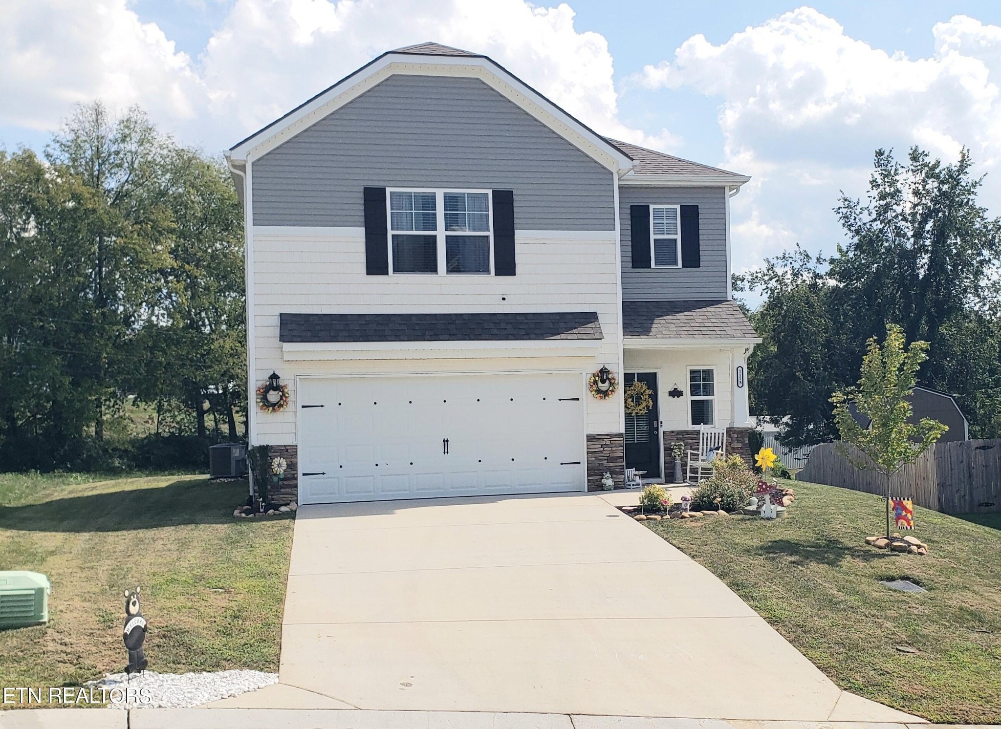 1113 Beacon Road Sevierville, TN 37876 - Photo 1 of 45 Gallery Image 1