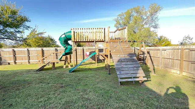 a view of outdoor space