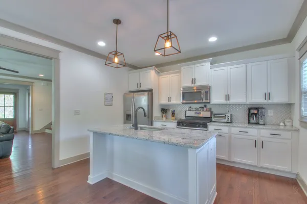 $2,800 | 1422 A Huffine Street, Nashville, TN 37216