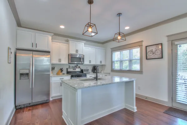$2,800 | 1422 A Huffine Street, Nashville, TN 37216