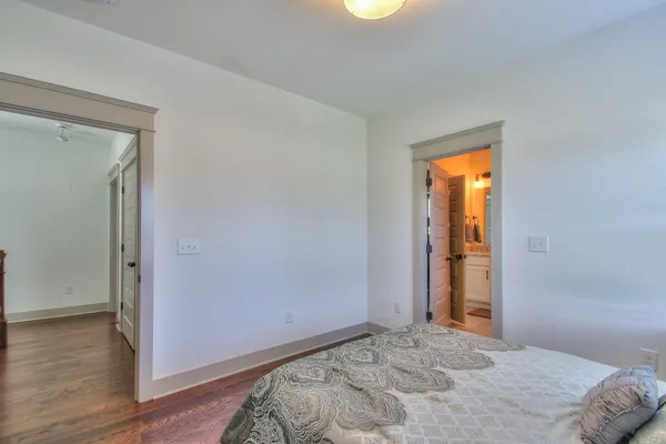 $2,800 | 1422 A Huffine Street, Nashville, TN 37216