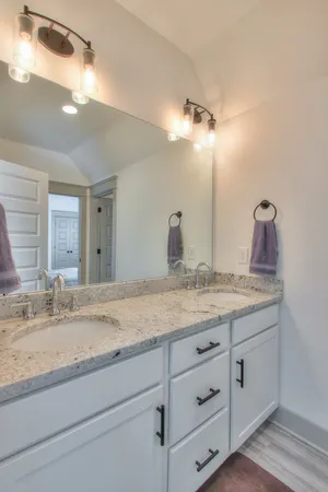 $2,800 | 1422 A Huffine Street, Nashville, TN 37216