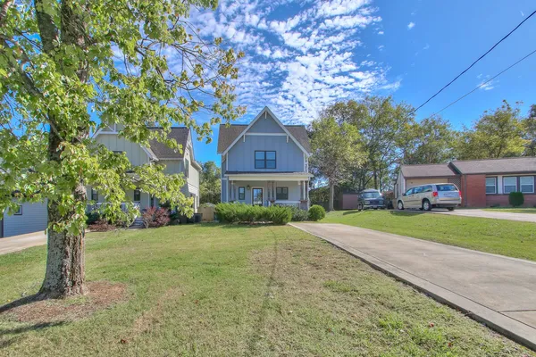 $2,800 | 1422 A Huffine Street, Nashville, TN 37216