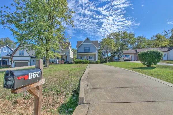 $2,800 | 1422 A Huffine Street, Nashville, TN 37216