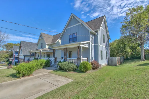 $2,800 | 1422 A Huffine Street, Nashville, TN 37216