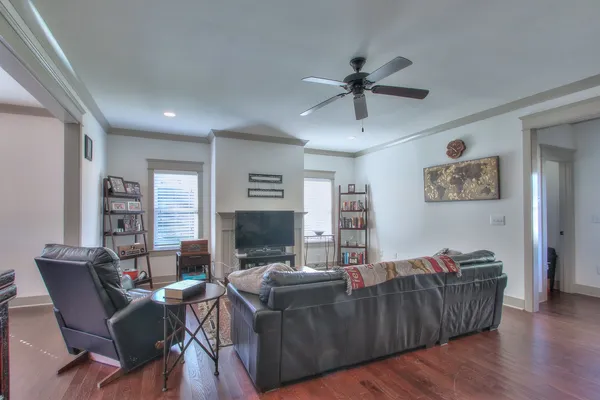 $2,800 | 1422 A Huffine Street, Nashville, TN 37216
