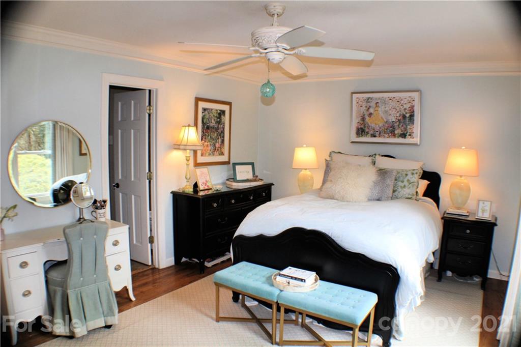4601 Nora's Path Road Charlotte, NC 28226 - Photo 17 of 25 Gallery Image 17