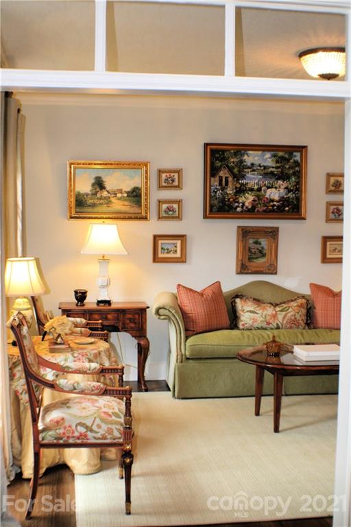 4601 Nora's Path Road Charlotte, NC 28226 - Photo 5 of 25 Gallery Image 5