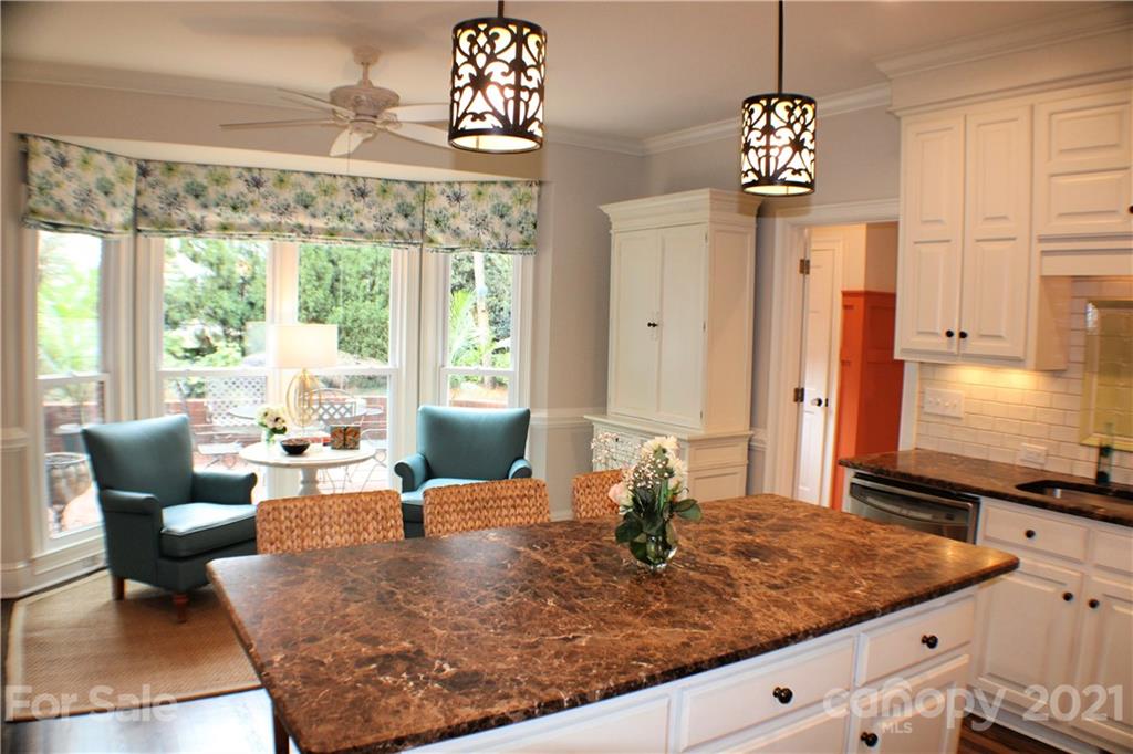 4601 Nora's Path Road Charlotte, NC 28226 - Photo 9 of 25 Gallery Image 9