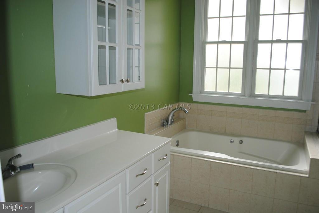 9503 Harbor Road Ocean City, MD 21842 - Photo 4 of 15 Gallery Image 4