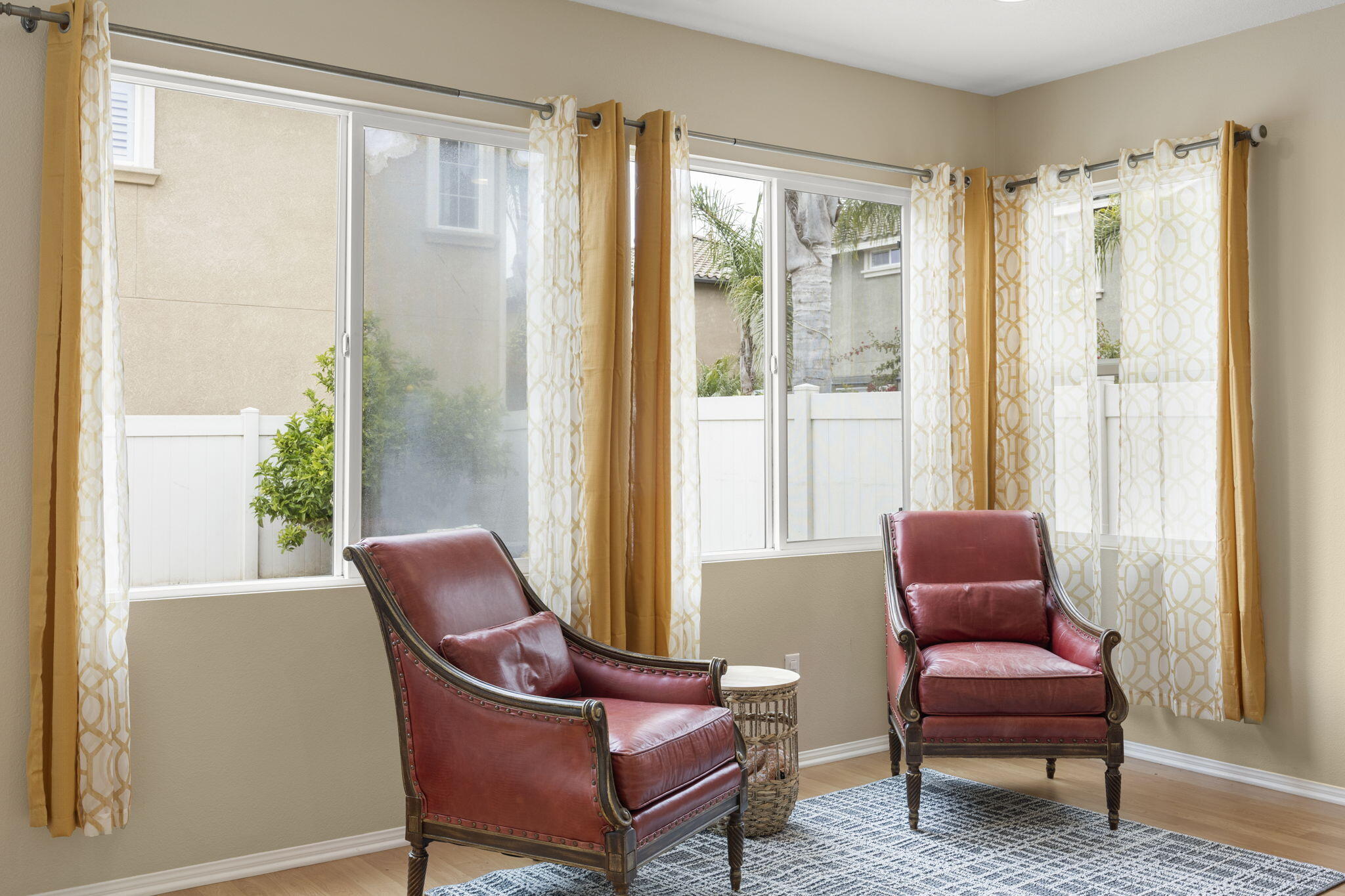 2923 Naples Drive Oxnard, CA 93035 - Photo 13 of 42 14-web-or-mls-Upmarketmedia_2923Nap-54