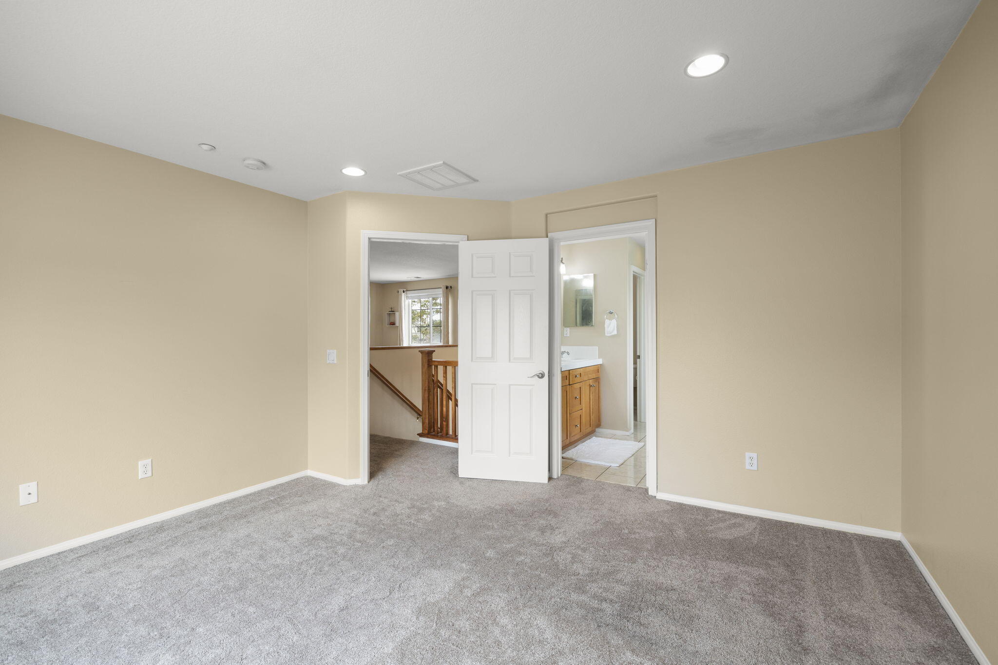 2923 Naples Drive Oxnard, CA 93035 - Photo 21 of 42 22-web-or-mls-Upmarketmedia_2923Nap-81