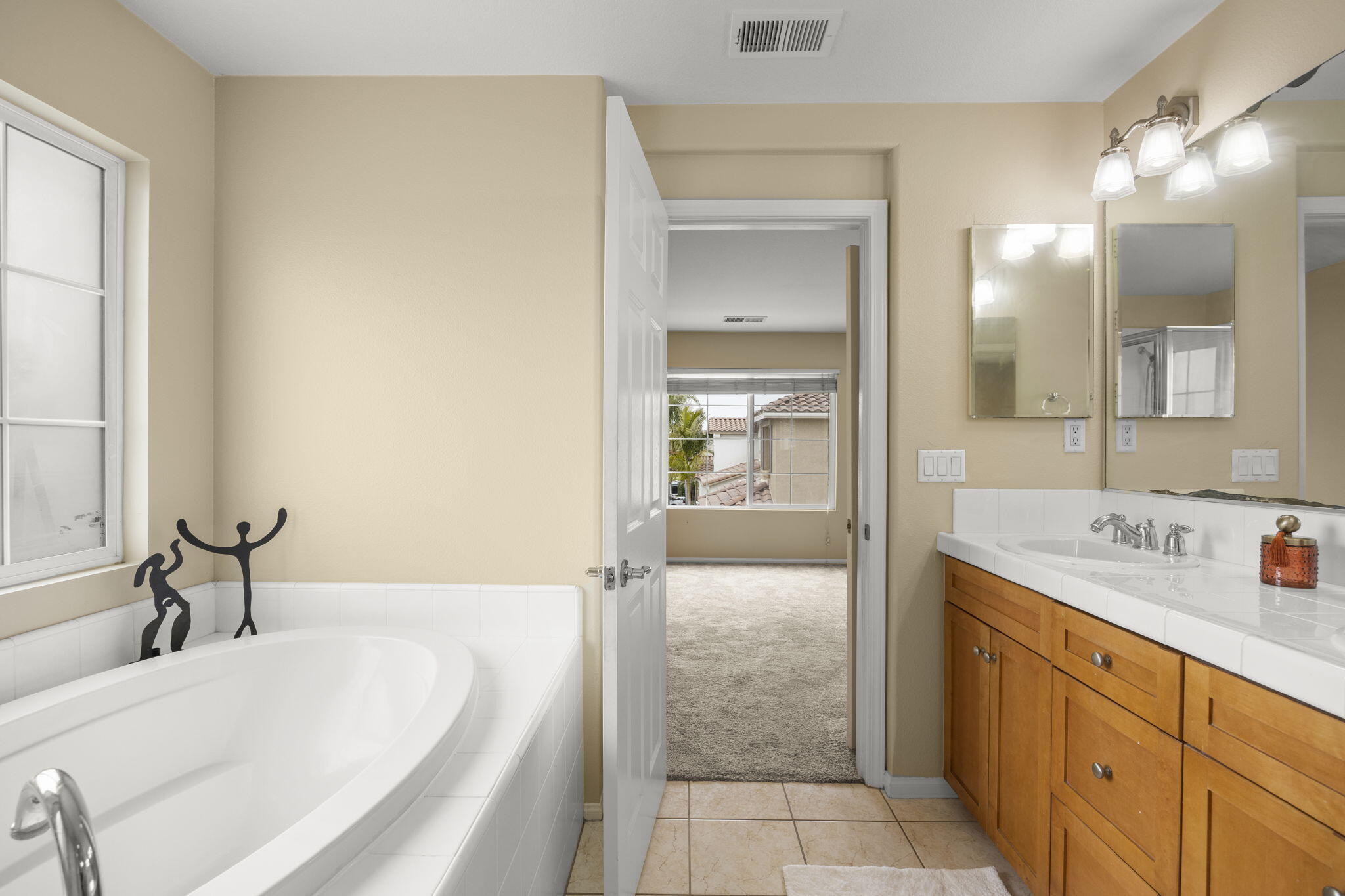 2923 Naples Drive Oxnard, CA 93035 - Photo 22 of 42 23-web-or-mls-Upmarketmedia_2923Nap-87