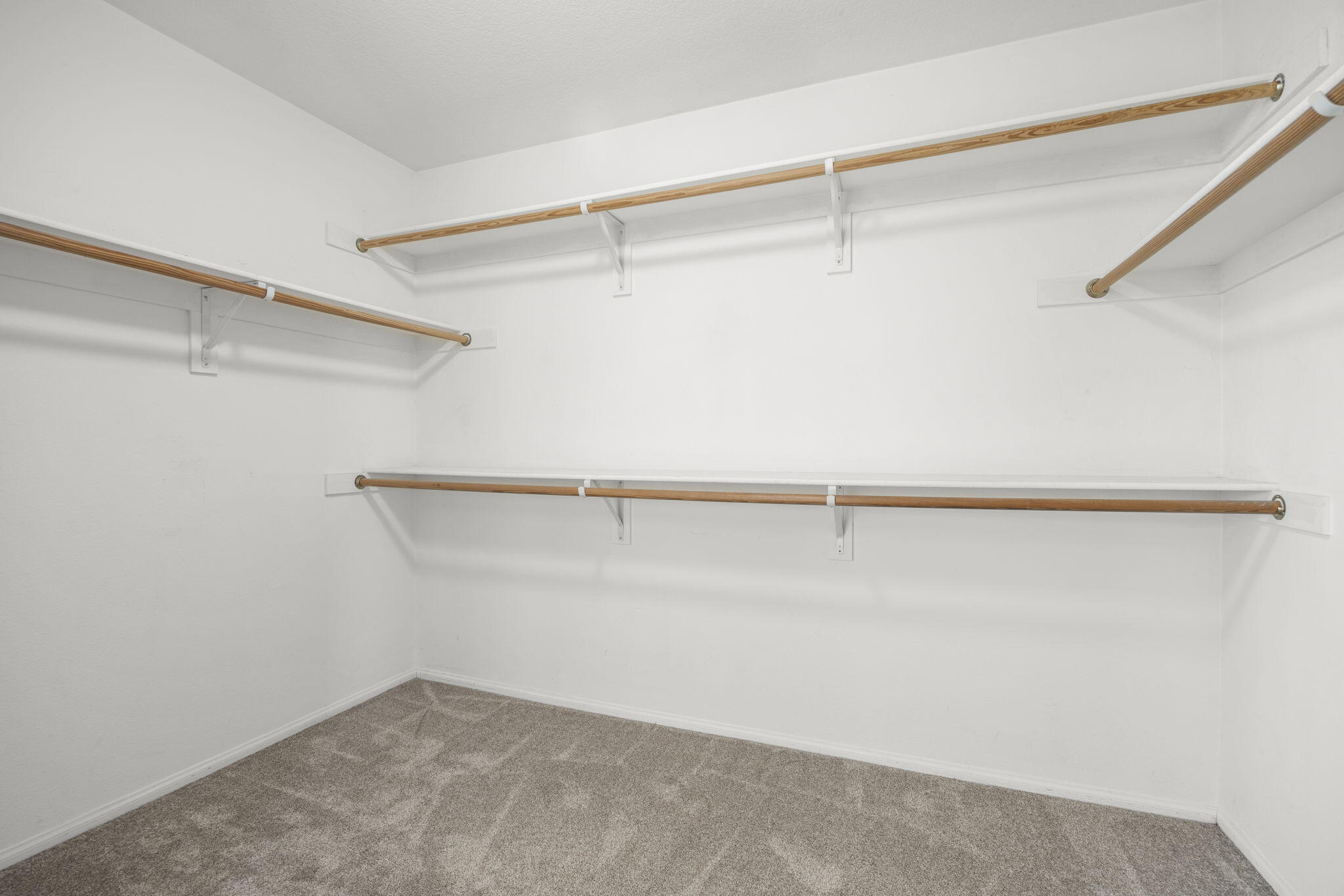 2923 Naples Drive Oxnard, CA 93035 - Photo 26 of 42 27-web-or-mls-Upmarketmedia_2923Nap-99