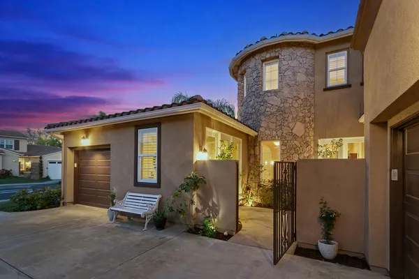 $2,595,000 | 8176 East Bailey Way, Anaheim Hills, CA 92808