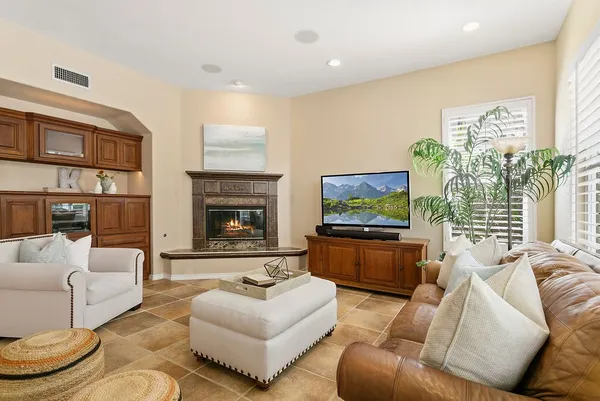 $2,595,000 | 8176 East Bailey Way, Anaheim Hills, CA 92808
