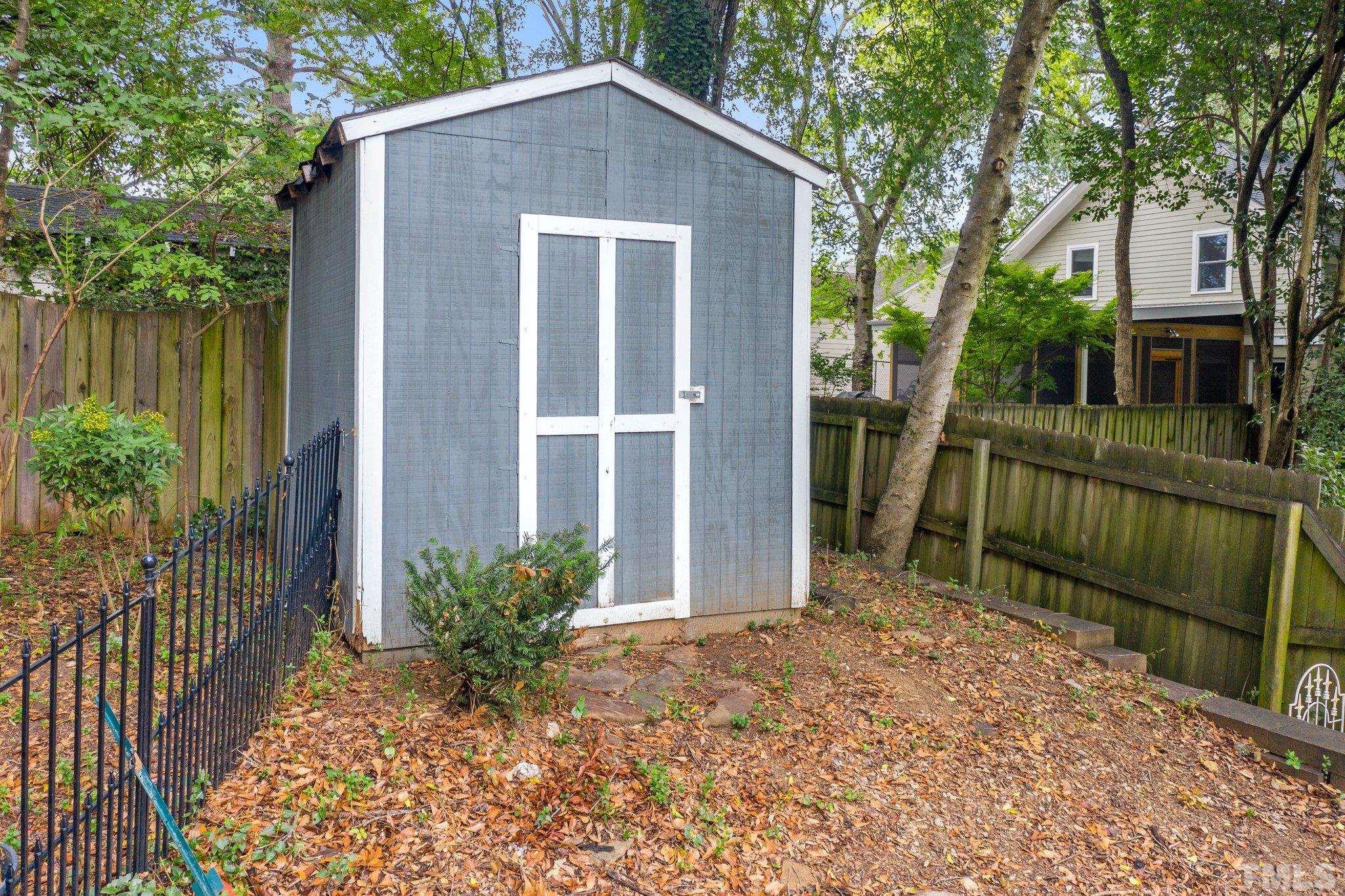 307 Glascock Street Raleigh, NC 27604 - Photo 8 of 29