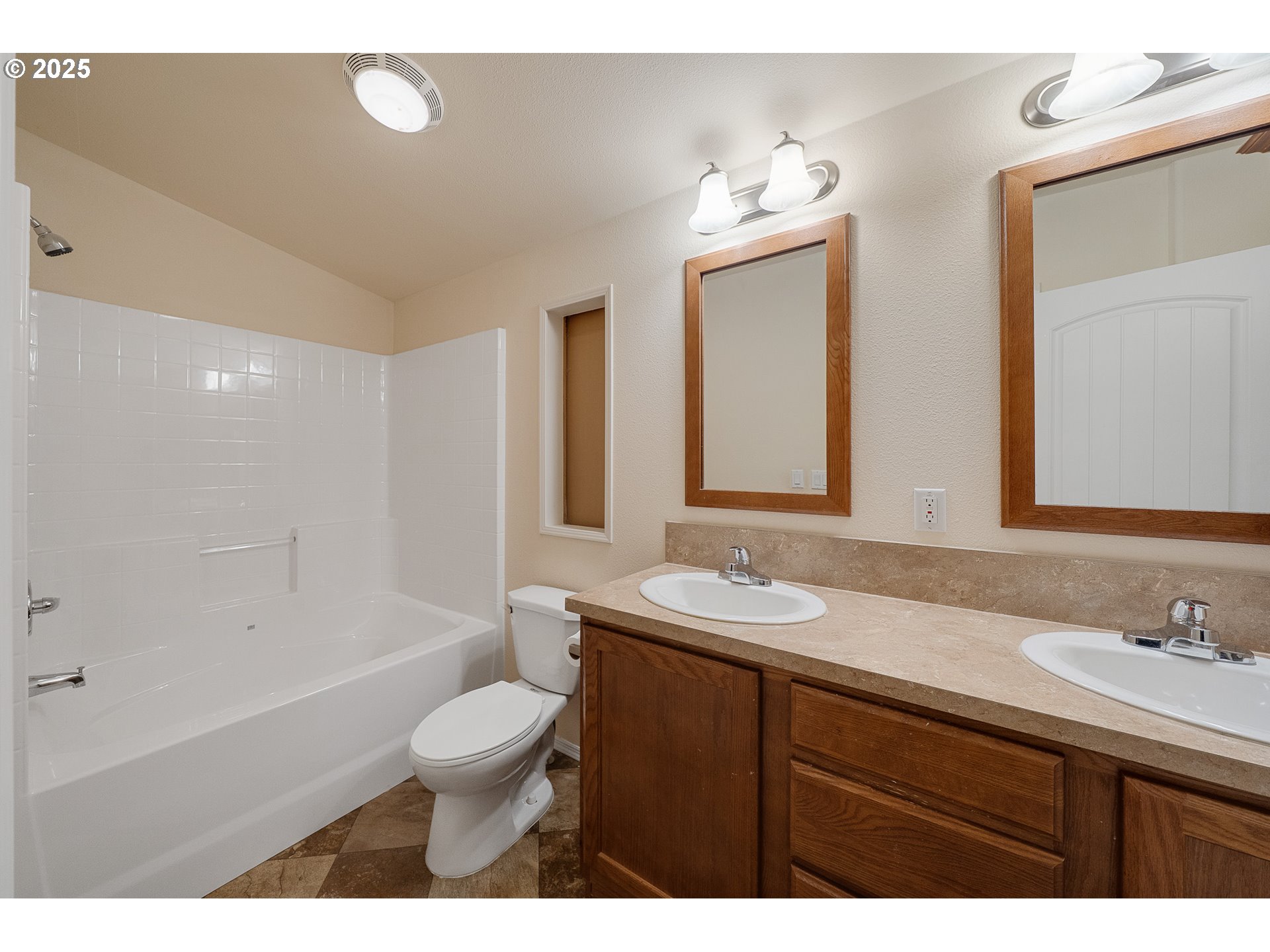 11630 Ernst Court Nehalem, OR 97131 - Photo 10 of 19 Bathroom