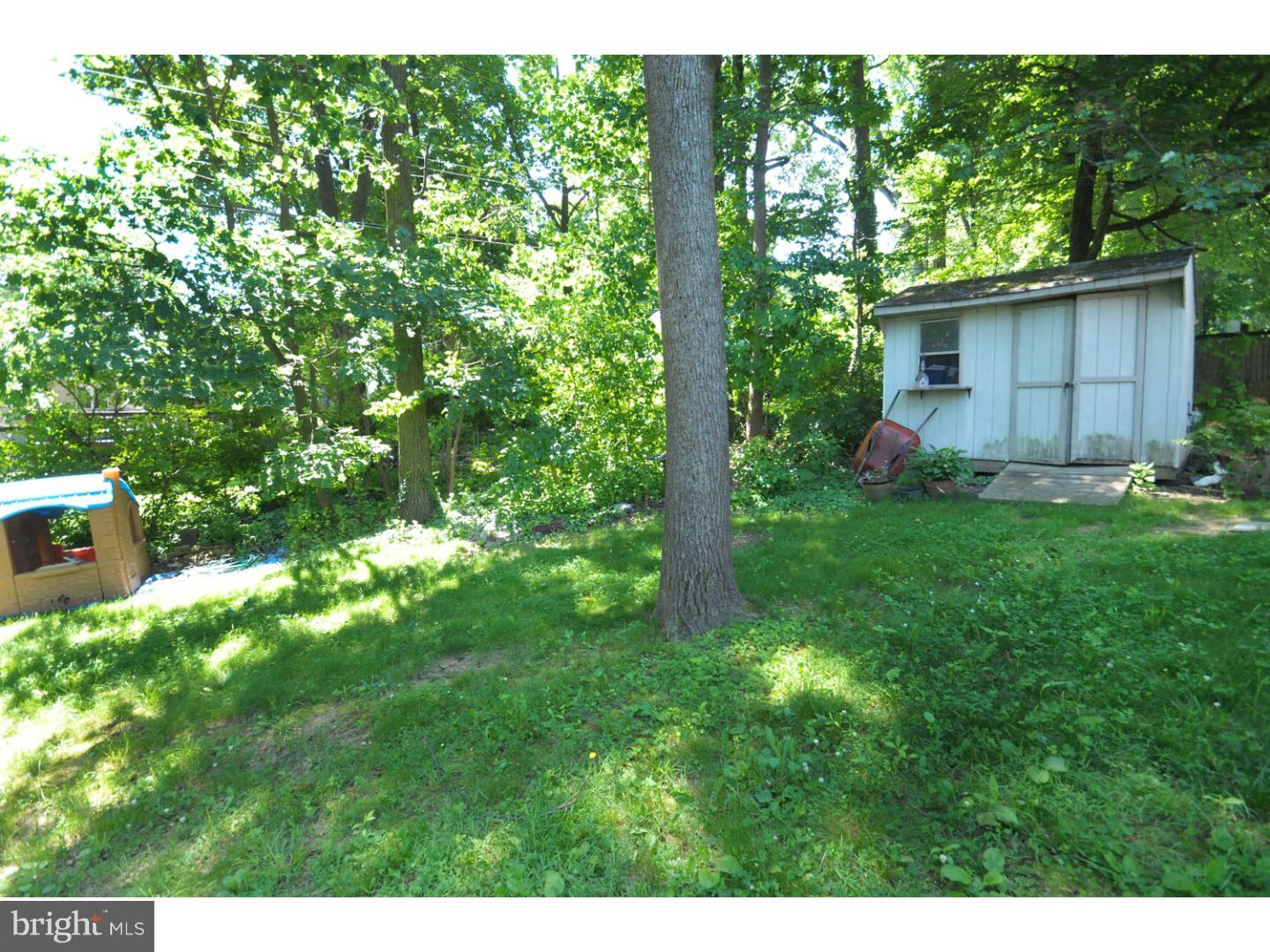 178 Windmill Road Willow Grove, PA 19090 - Photo 22 of 25 Back Yard