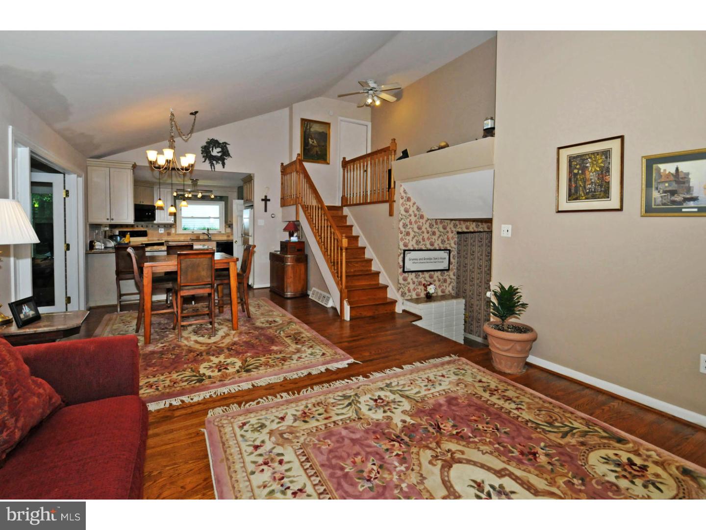 178 Windmill Road Willow Grove, PA 19090 - Photo 6 of 25 Living Room