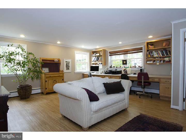 625 Upper Weadley Road Wayne, PA 19087 - Photo 7 of 25 Family Room