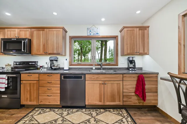 $599,900 | 11100 Fisher Lane, Park Rapids, MN 56470