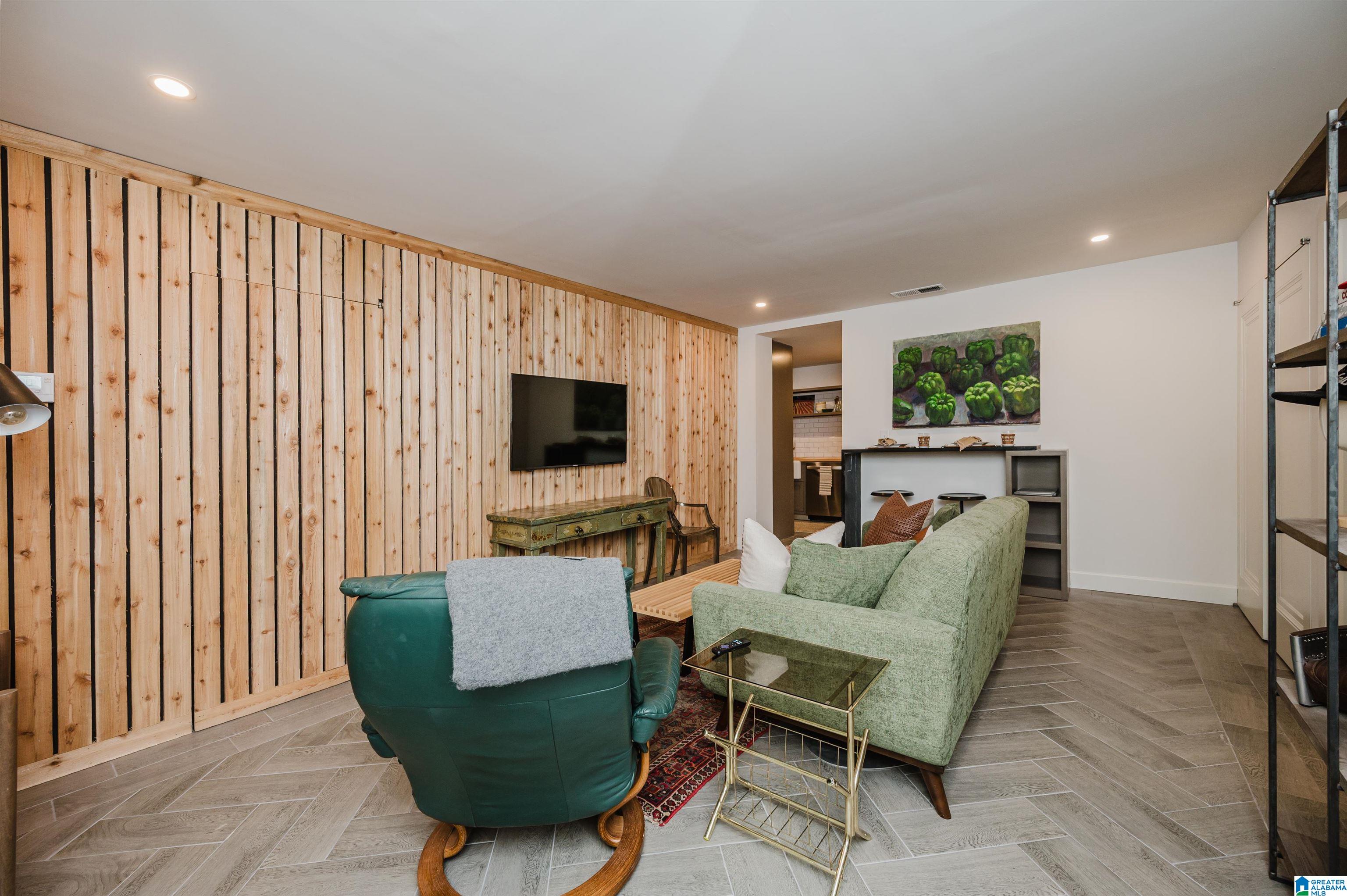 3401 Sandner Court, Unit R Birmingham, AL 35209 - Photo 6 of 48