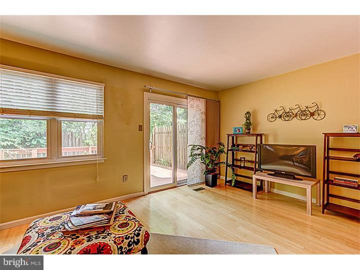 407 Eagle Road Wayne, PA 19087 - Photo 7 of 25 Living Room