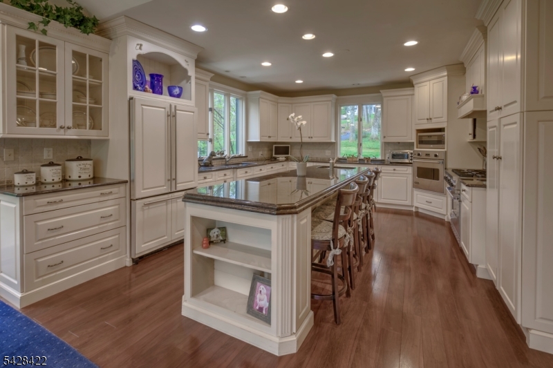 270 Mendham Road Bernardsville, NJ 07924 - Photo 4 of 30