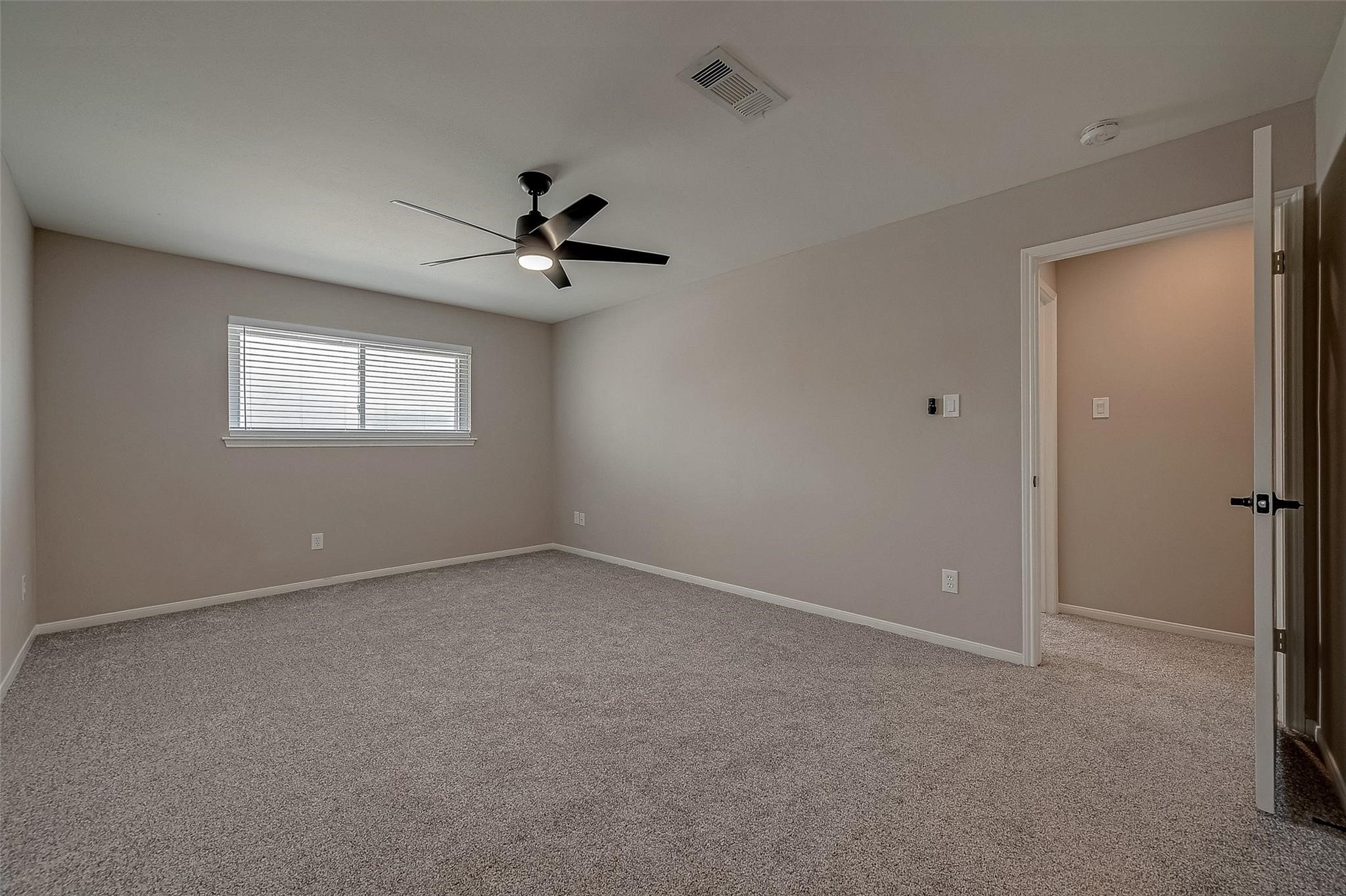 14736 Perthshire Road, Unit F Houston, TX 77079 - Photo 16 of 27