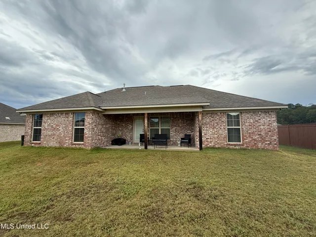 $2,250 | 121 Rotherfield Place, Canton, MS 39046
