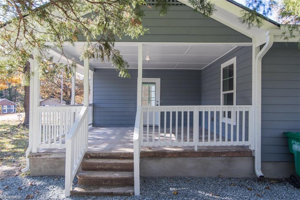 1809 Franklin Avenue High Point, NC 27260 - Photo 2 of 27