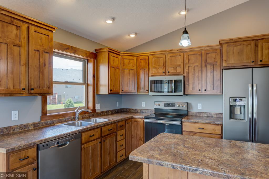 449 Prairie Road New Richmond, WI 54017 - Photo 1 of 19 Gallery Image 1