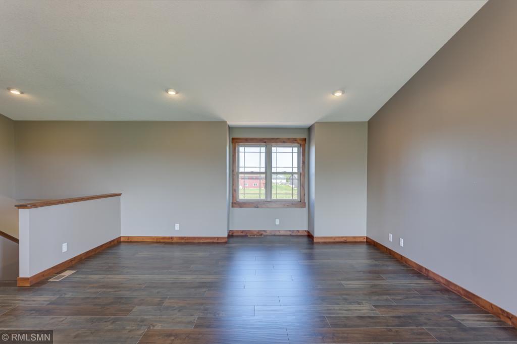449 Prairie Road New Richmond, WI 54017 - Photo 6 of 19 Gallery Image 6