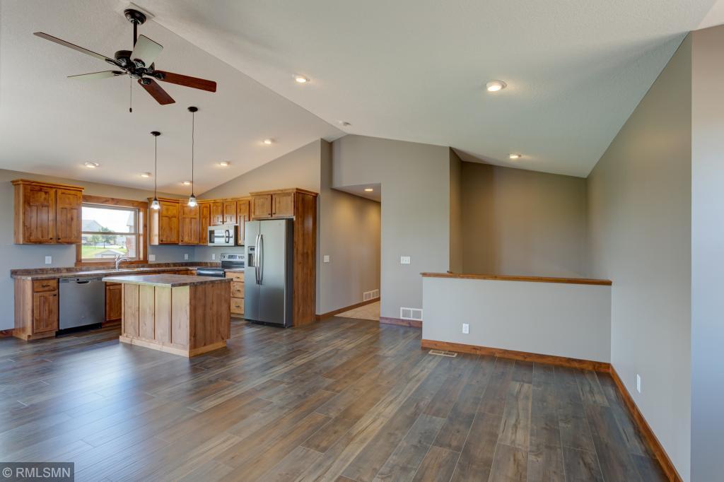 449 Prairie Road New Richmond, WI 54017 - Photo 7 of 19 Gallery Image 7